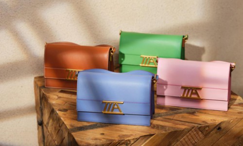 西班牙轻奢品牌TITA MADRID，缤纷色彩尽在包间