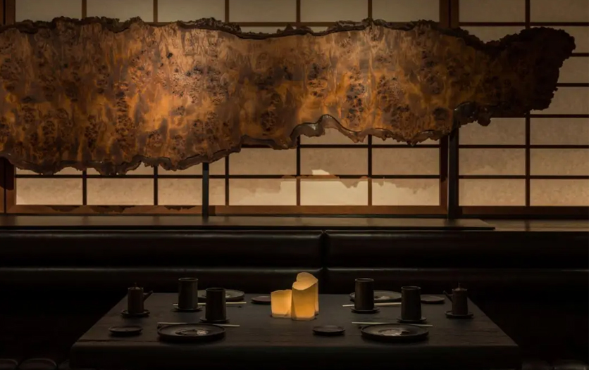 SAINT LAURENT RIVE DROITE 圣罗兰巴黎右岸精品店 SUSHI PARK 餐厅启幕